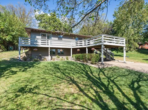 5842 Madsen Circle, Oregon, WI 53575