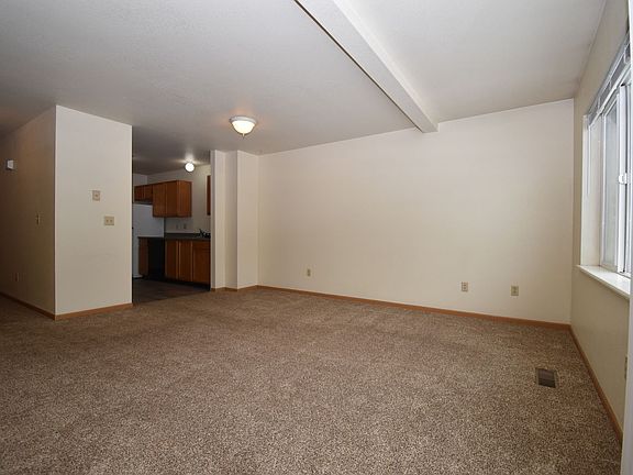 4th image of 2451 Wheeler Dr #B