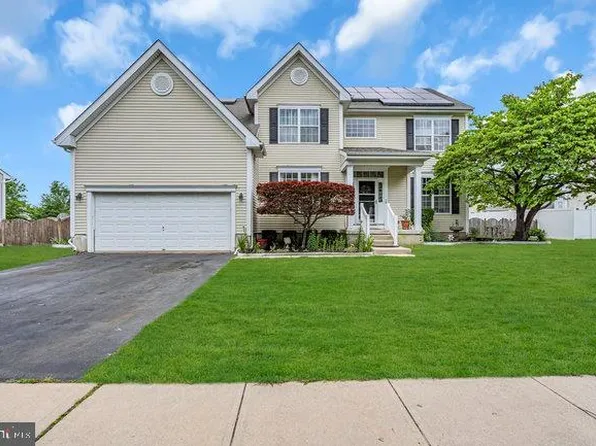 30 Homestead Dr, Pemberton, NJ 08068