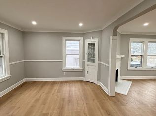 3927 Elmwood Rd, Cleveland Heights, OH 44121