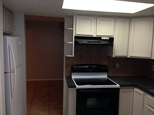 5th image of 2210 Ballard Ave