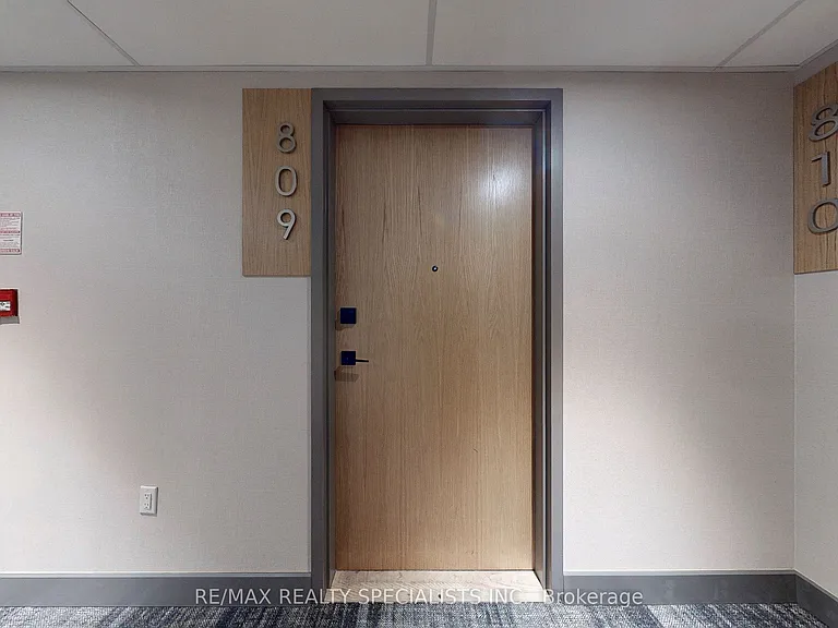 7 Erie Ave #809 — Photo 22
