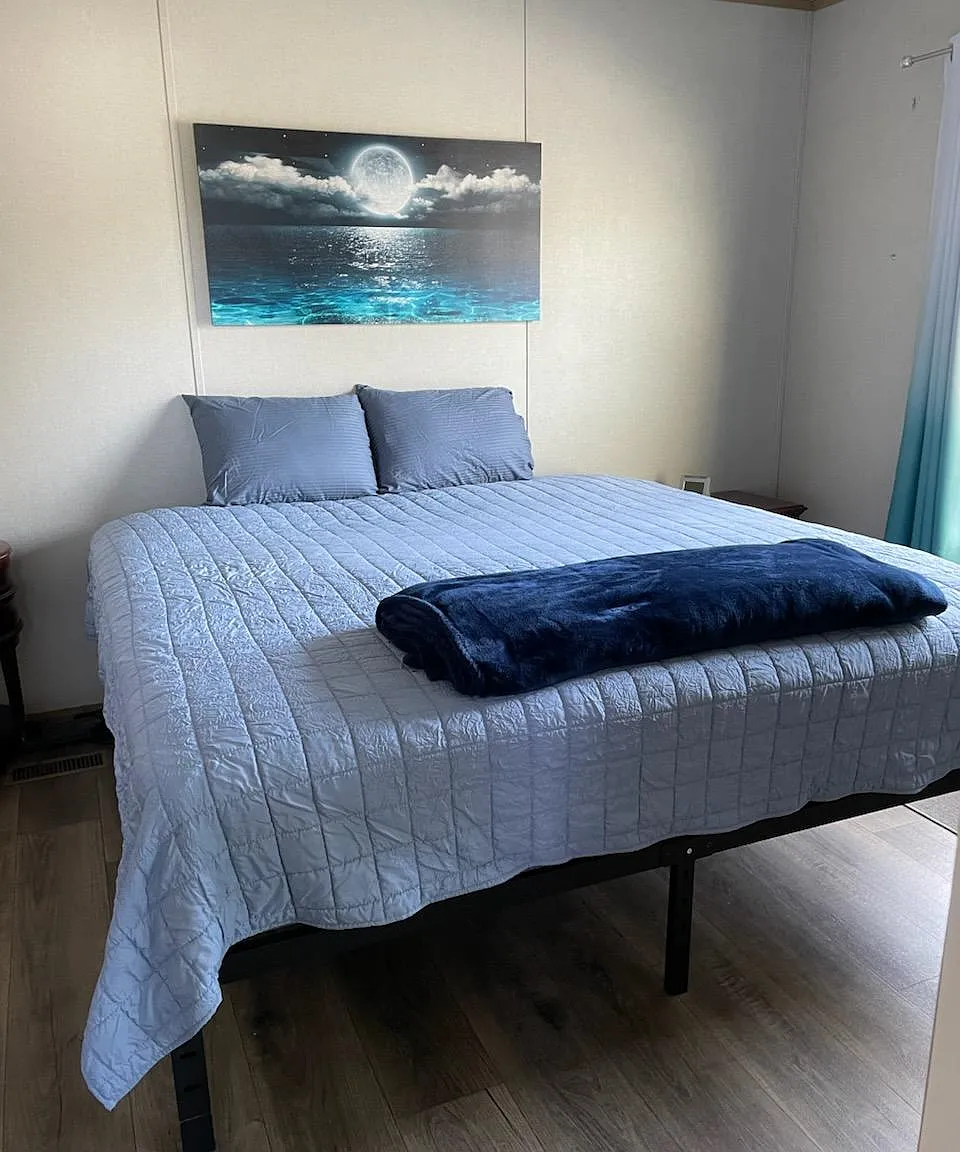 3 bed, $2,000 — Photo 1