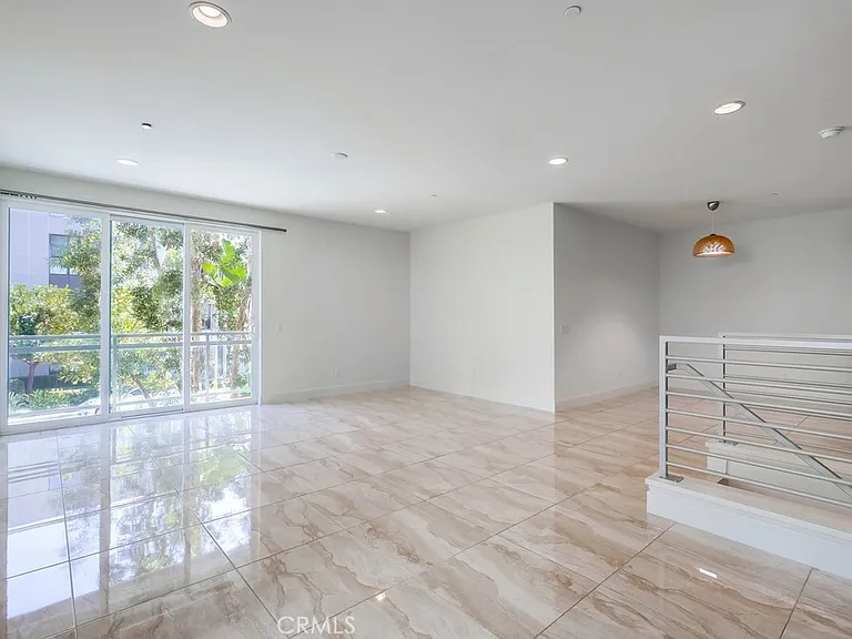 67 Lennox — Photo 8