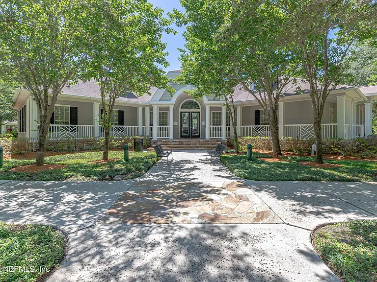 1630 Vineland Cir #B — Photo 54