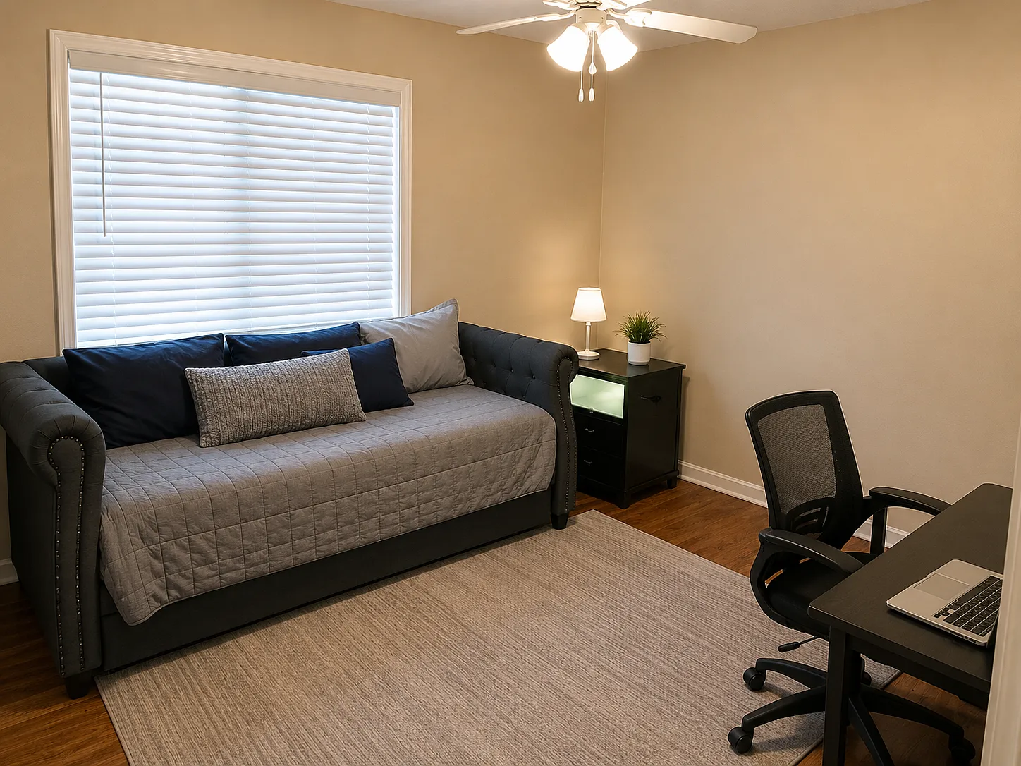 3 bed, 2200 sqft, $800 — Photo 3
