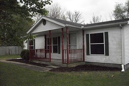 3rd image of 10596 Fairview Ave