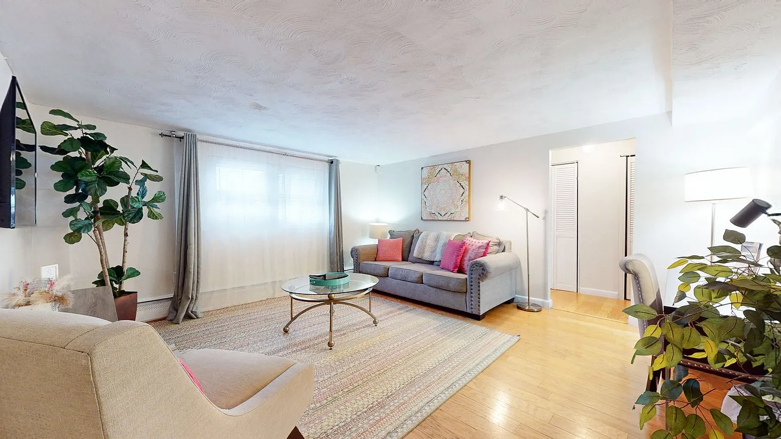 1 bed, 1.0 bath, 645 sqft, $3,454 — Photo 1