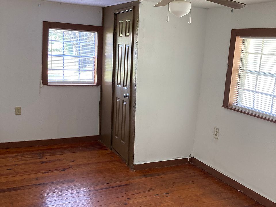 2nd image of 4012 Pearl Ave