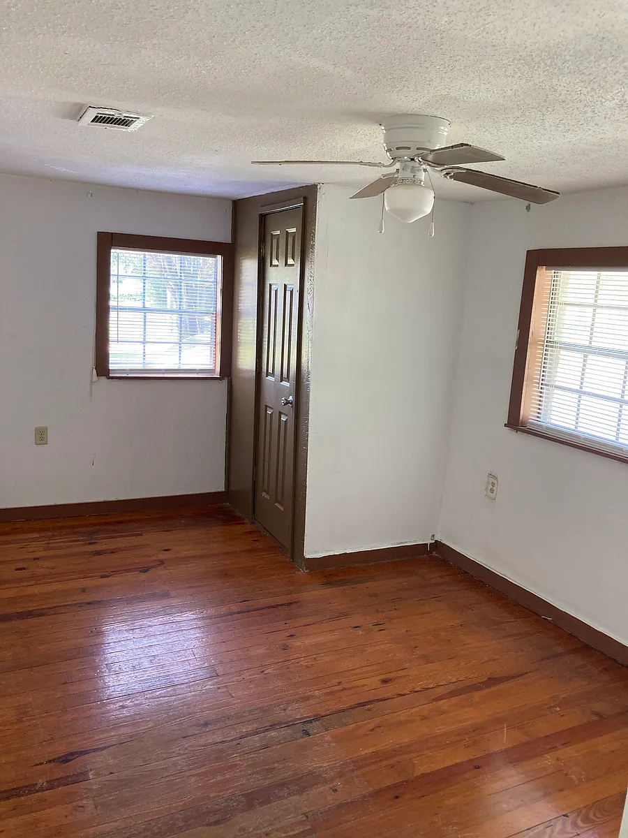 Building Photo - 4012 Pearl Ave
