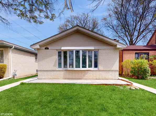 7739 Kilbourn Ave, Skokie, IL 60076