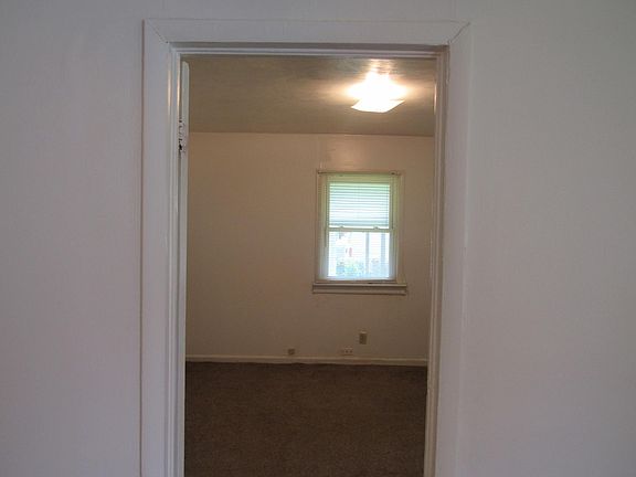 3rd image of 4112 Williamson St #A