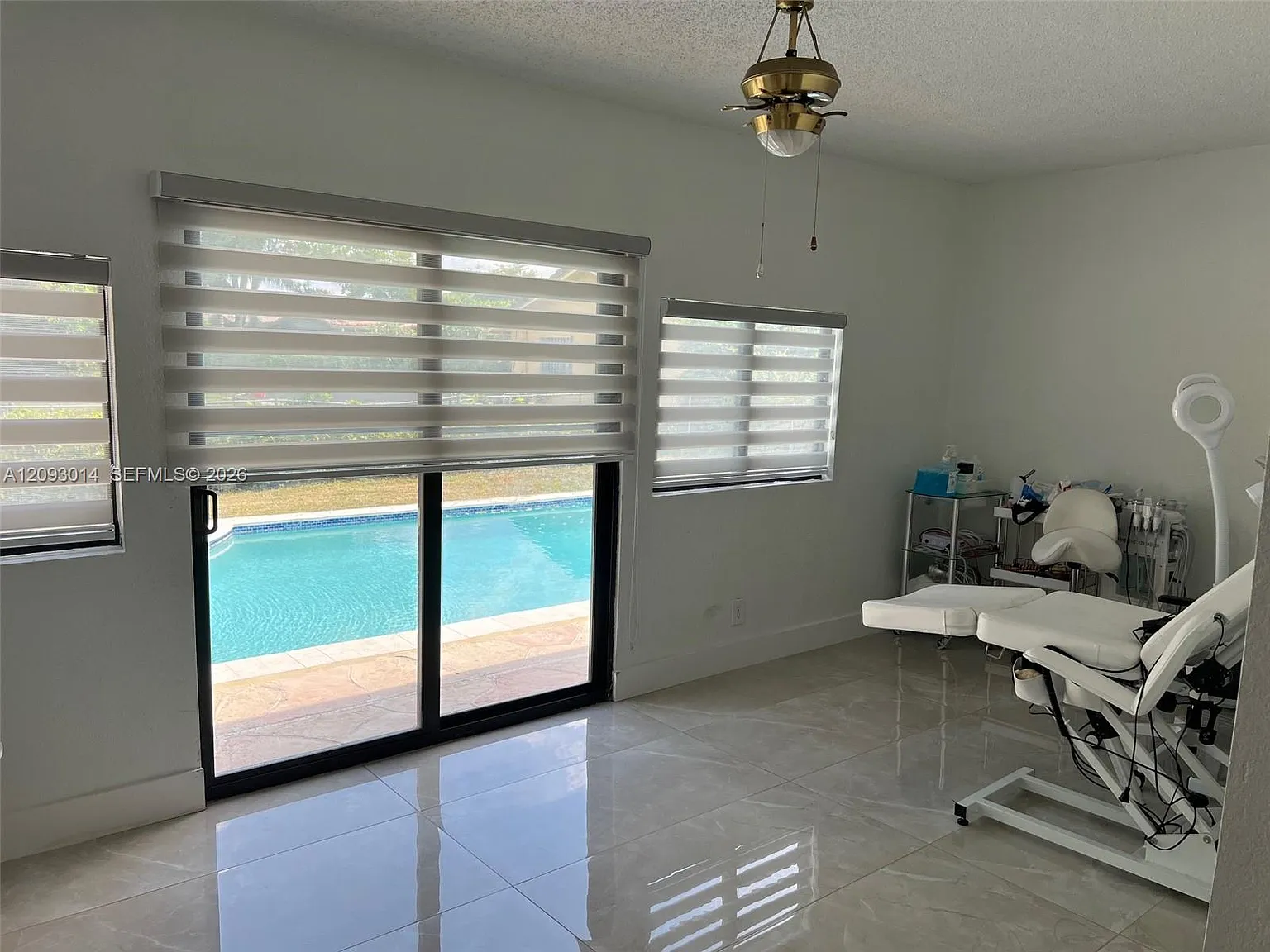 4 bed, 2.0 bath, 2063 sqft, $4,700 — Photo 4