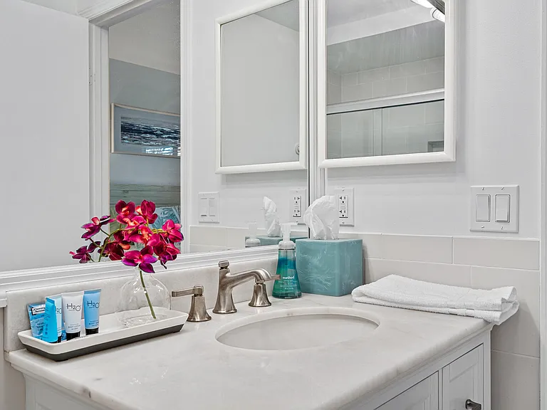 913 Club Dr — Photo 25