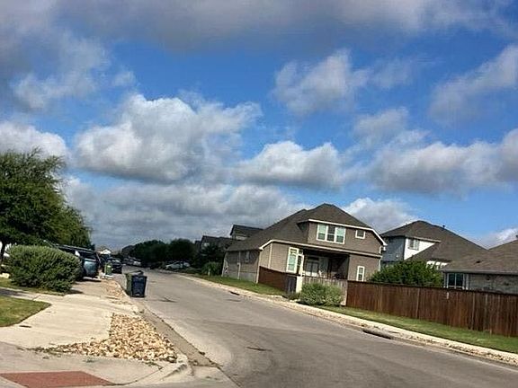 4th image of 512 Panzano Dr
