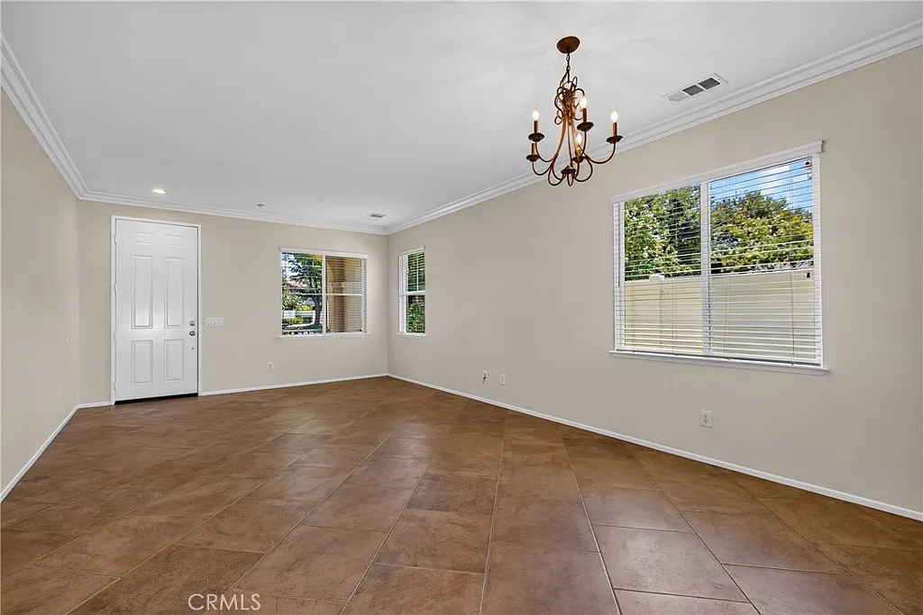 3 bed, 1782 sqft, $3,400 — Photo 3