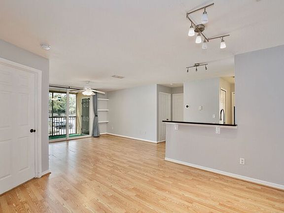 4th image of 8825 Latrec Ave #6201