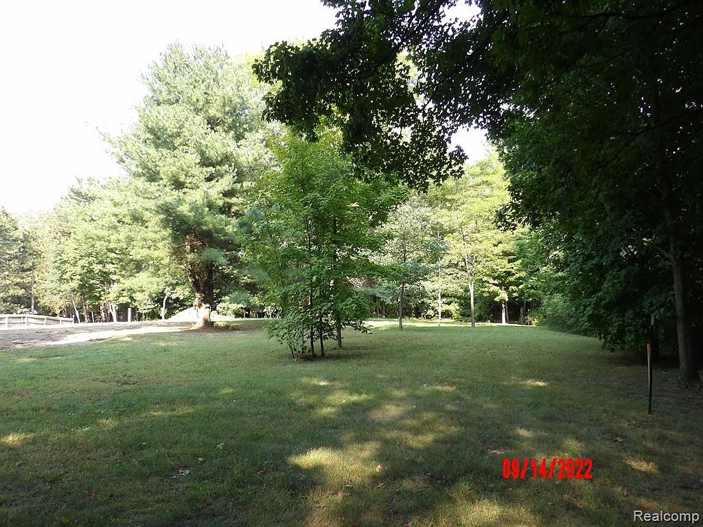 6055 Cyclone Rd, Otter Lake, MI 48464 MLS 20221044512 Zillow