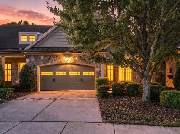 3813 Cottage Rose Ln, Raleigh, NC 27612