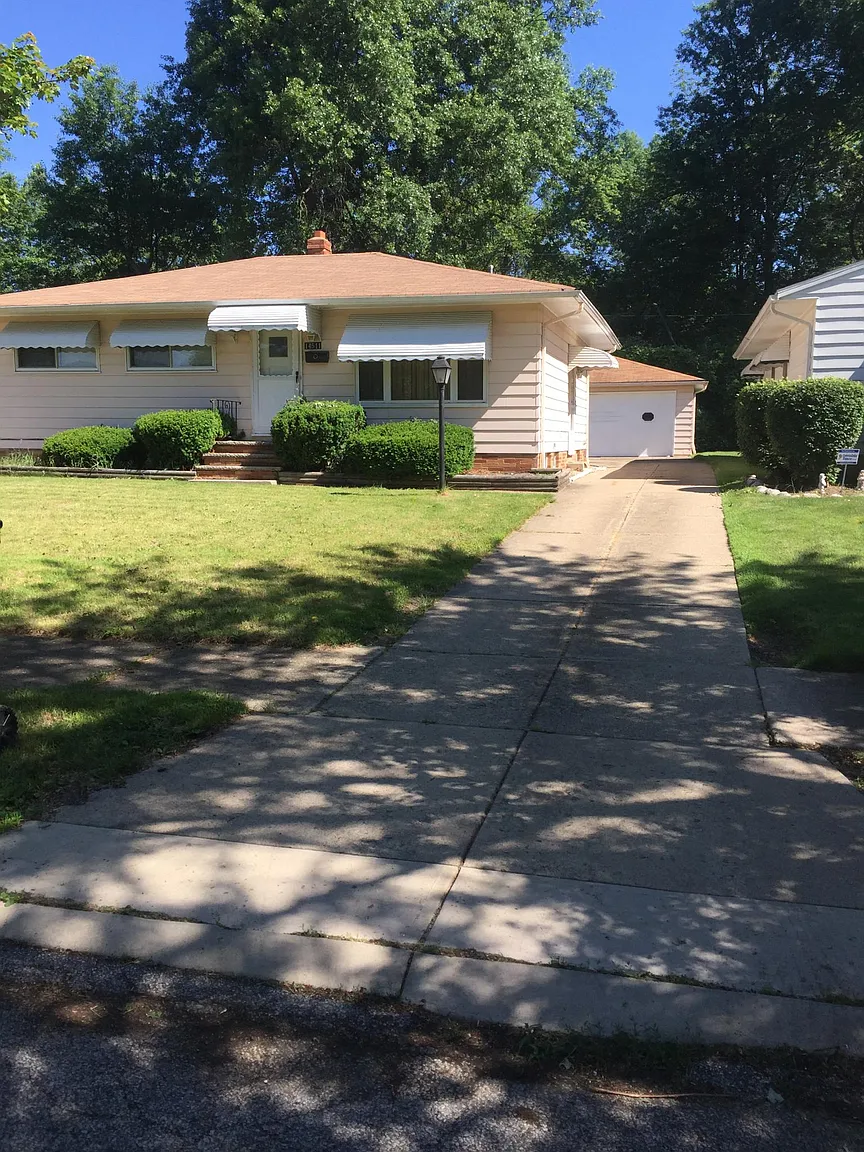 14511 Janice Dr photo 1