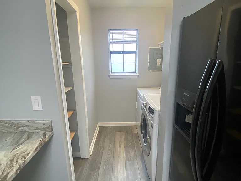 338 Woodham Ct — Photo 5