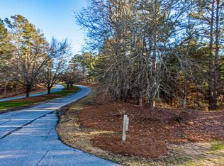 1000 Snug Harbor Ct, Greensboro, GA