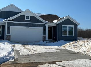 15710 Hawley Dr #48, Grand Haven, MI 49417