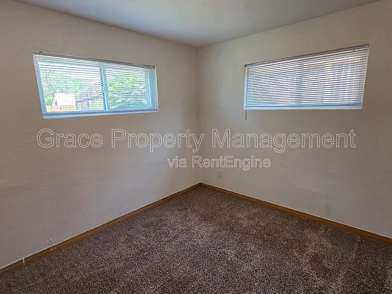 9301 Ellen Ct — Photo 11
