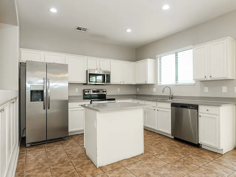 9849 W Horse Thief Pass — Photo 6