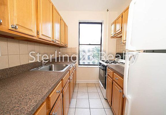 3rd image of 24-35 28th St #4C