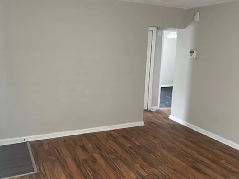 2378 Jackson St — Photo 7