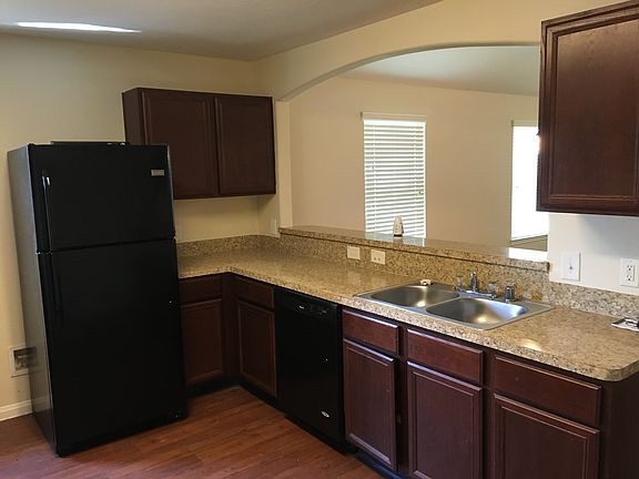 3rd image of 14815 Darbydale Dr