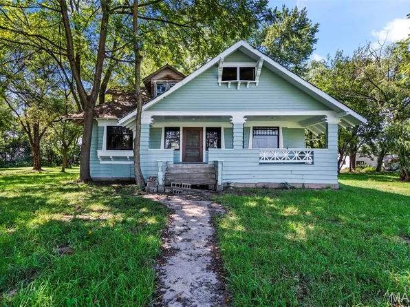 817 S Clinton St, Litchfield, IL 62056