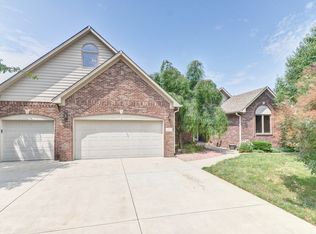 3854 Highland Park Dr, Greenwood, IN 46143