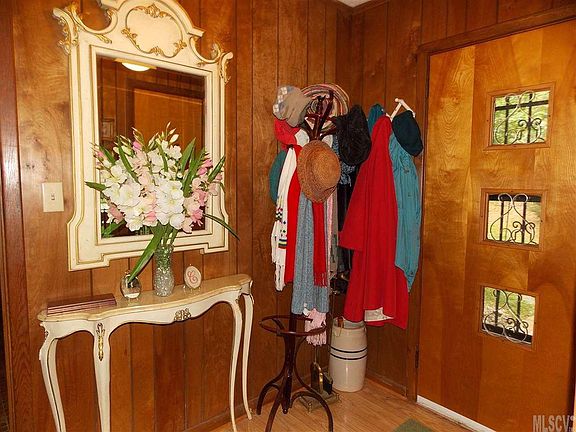 4th image of 1513 Anderson Pl