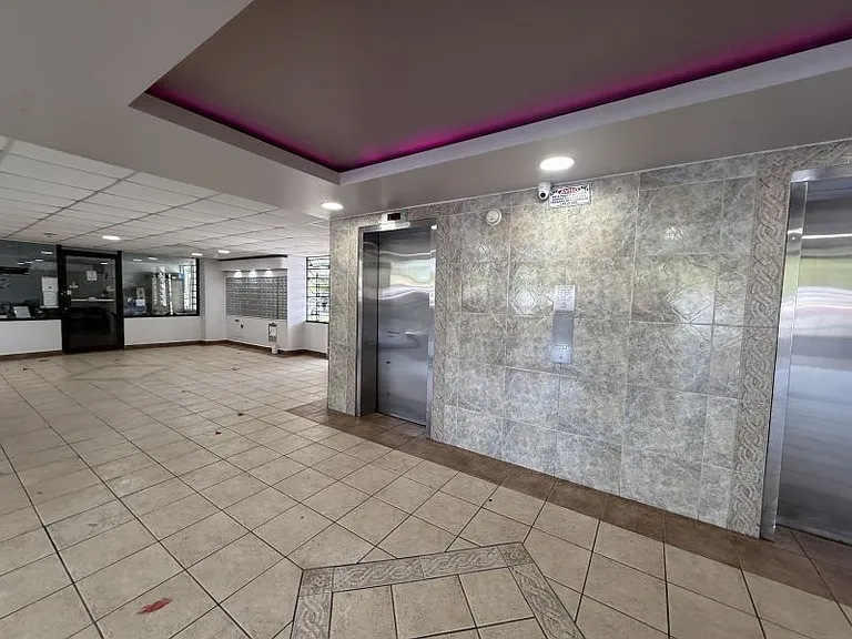 COND BORINQUEN TOWERS 2 APT 403 — Photo 2