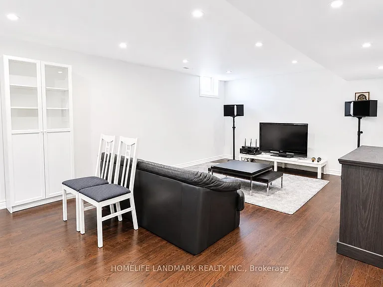 191 Robirwin St — Photo 23