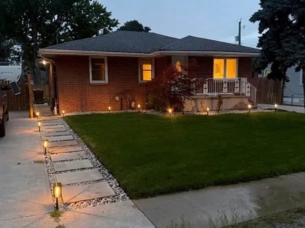 2509 Rossini Blvd #A, Windsor, ON N8W 4R2