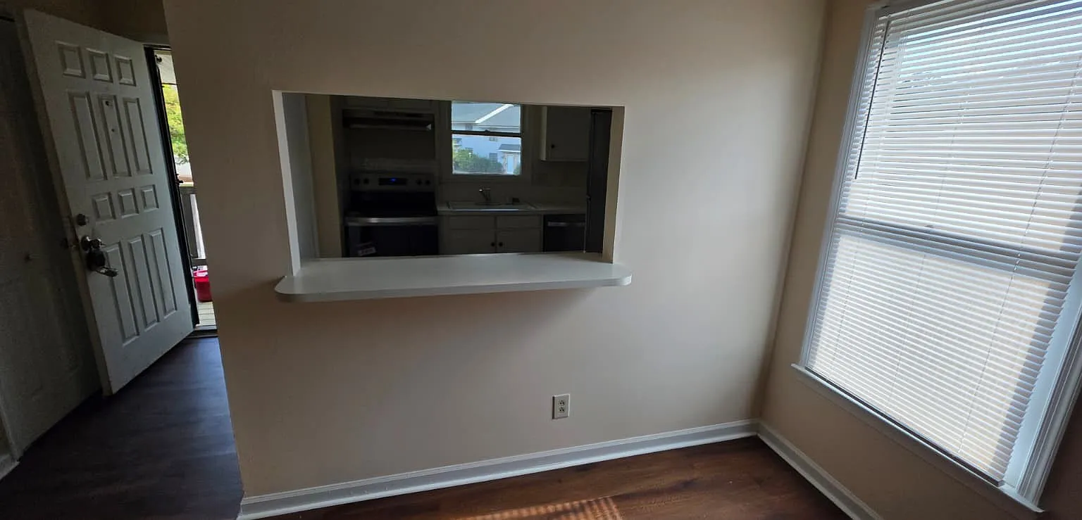 2 bed, 934 sqft, $1,250 — Photo 2