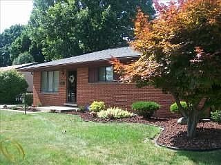 1st image of 37132 Vincent St