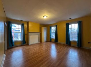 210 S 9th St APT A, Lexington, MO 64067