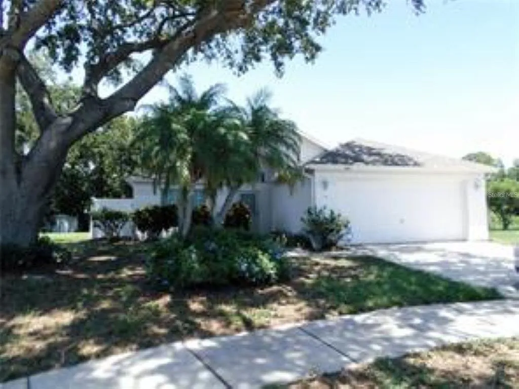Building Photo - 1802 Durkee Pl