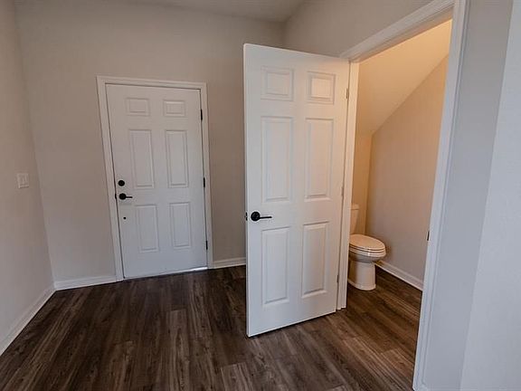 3rd image of 1362 Willett Way