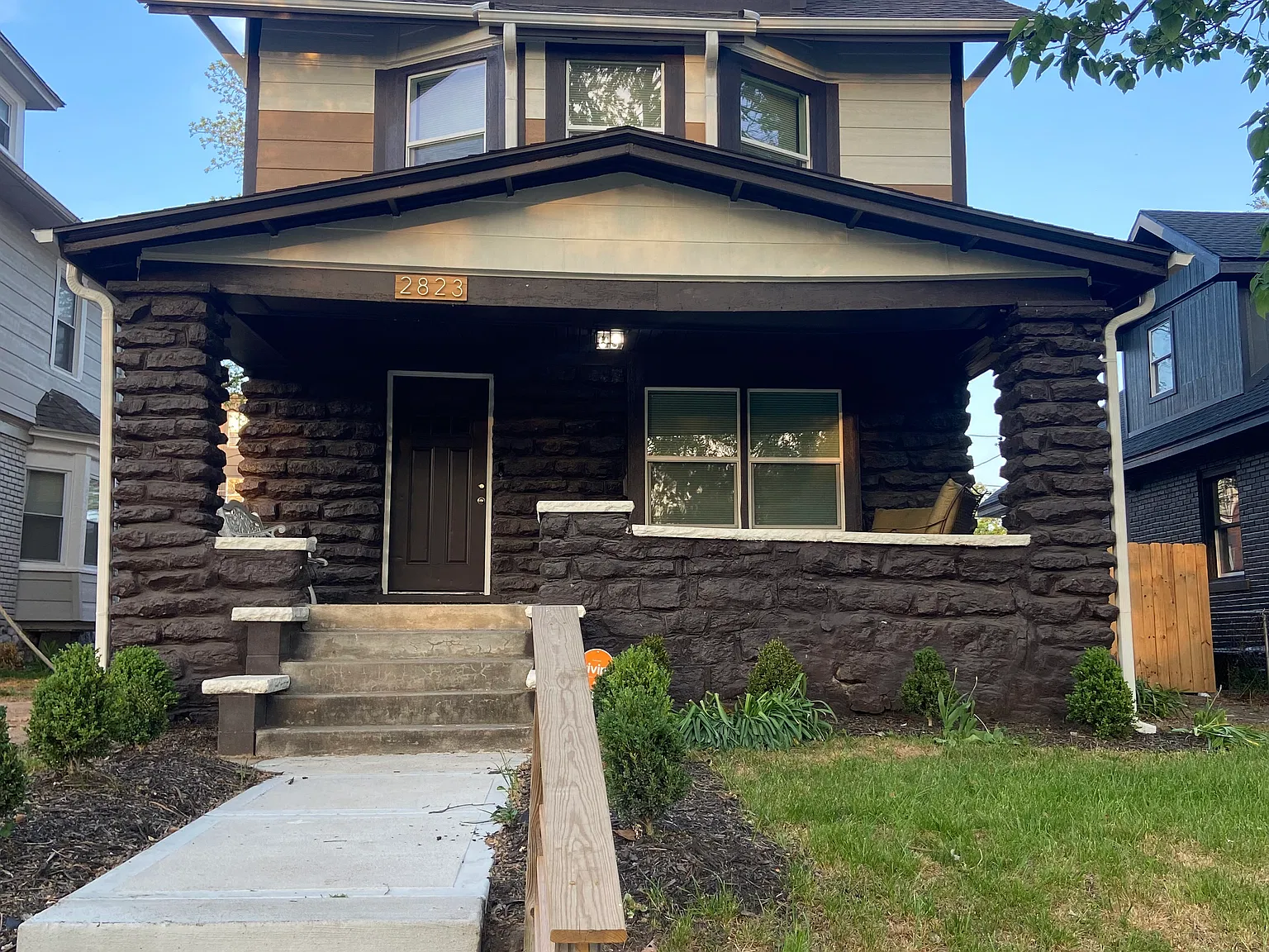 5 bed, 2850 sqft, $3,100 — Photo 2