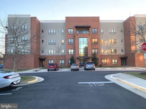 8970 Fascination Ct APT 111, Lorton, VA 22079