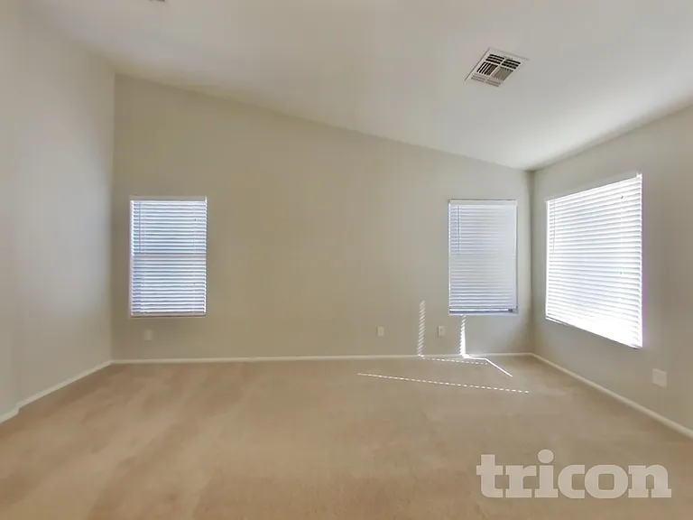 42614 W Venture Rd — Photo 9
