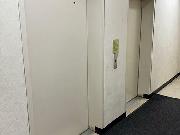5th image of 4309 33rd St Unit 104
