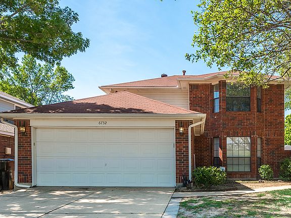 3rd image of 6732 Manitowoc Dr
