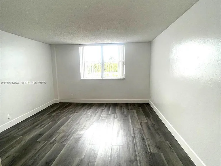2450 NE 135th St #209 — Photo 18