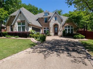 3708 Forest Ct, Grand Prairie, TX 75052